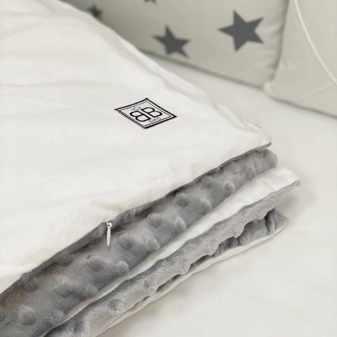 Set lenjerie patut bebe 7 piese White Stars (7)